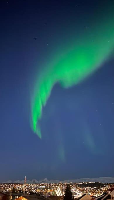 Tromso's Location? & Nature 5 Mins Away. Casa de férias *
